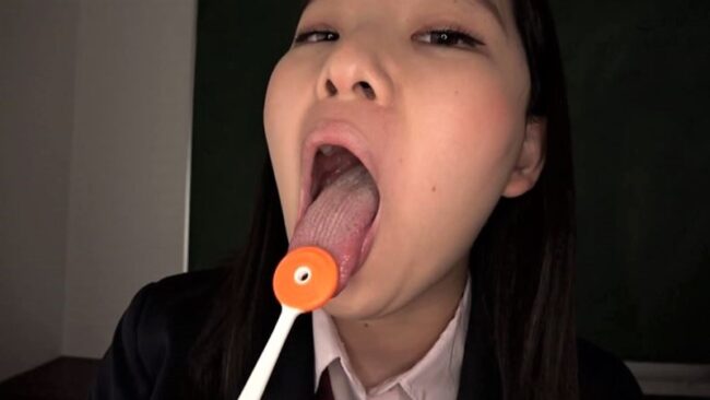 橋野愛琉の舌磨き